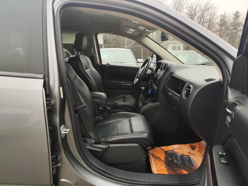 Jeep Compass 2.2CRD* 4X4* КОЖА* EURO5A* KLIMATRONIK* , снимка 11 - Автомобили и джипове - 53291782