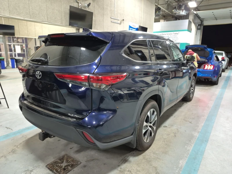Toyota Highlander XLE* Шибидах* Подгрев* Задна камера* , снимка 3 - Автомобили и джипове - 53414980