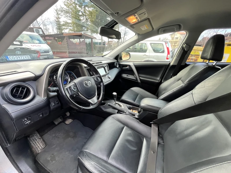 Toyota Rav4, снимка 5 - Автомобили и джипове - 53521818