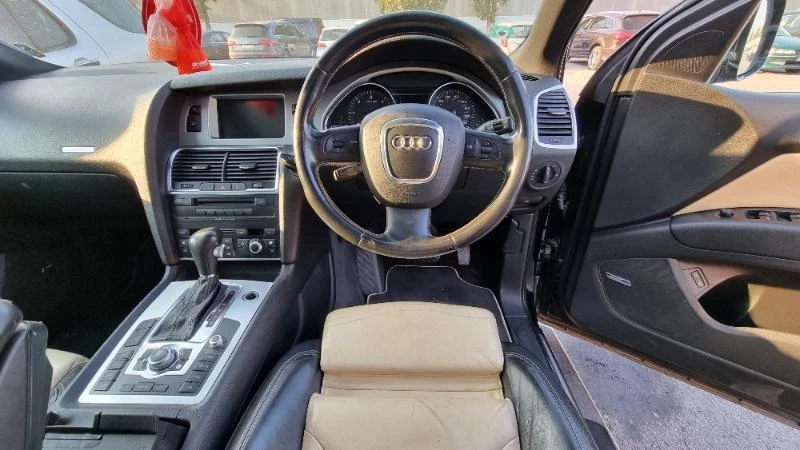 Audi Q7 На части 3.0тди 239кс S line, снимка 15 - Автомобили и джипове - 47532361