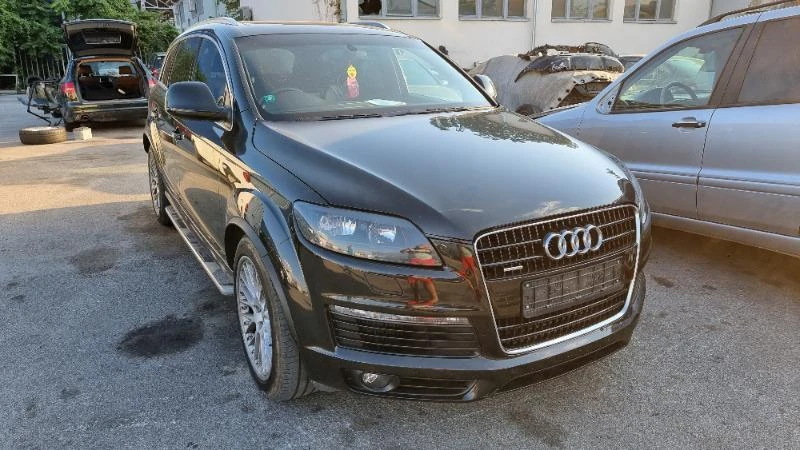 Audi Q7 На части 3.0тди 239кс S line, снимка 2 - Автомобили и джипове - 47459786