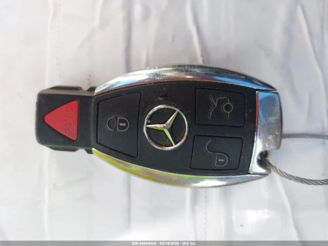 Mercedes-Benz GLC 300 * 4MATIC* KEYLESS* ПОДГРЕВ* ПАНО* , снимка 14 - Автомобили и джипове - 54032508