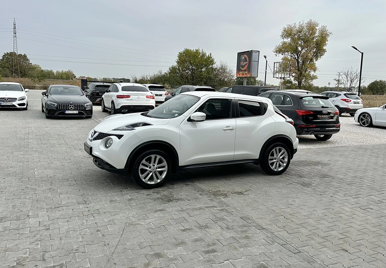 Nissan Juke 1.6i Автоматик * Facelift*  - изображение 2