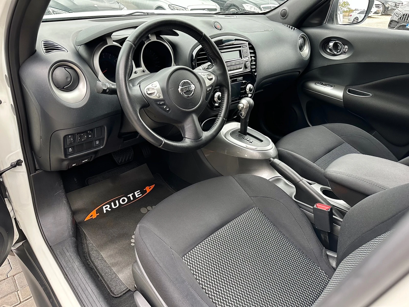 Nissan Juke 1.6i Автоматик * Facelift*  - изображение 8