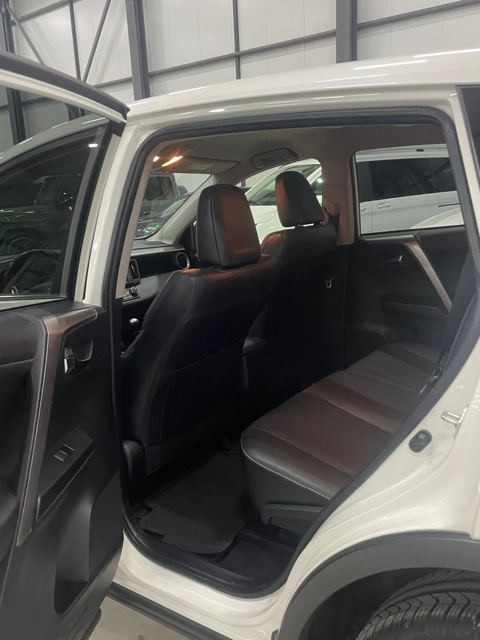 Toyota Rav4 2.0D4D/Facelift// //!!! | Mobile.bg   14