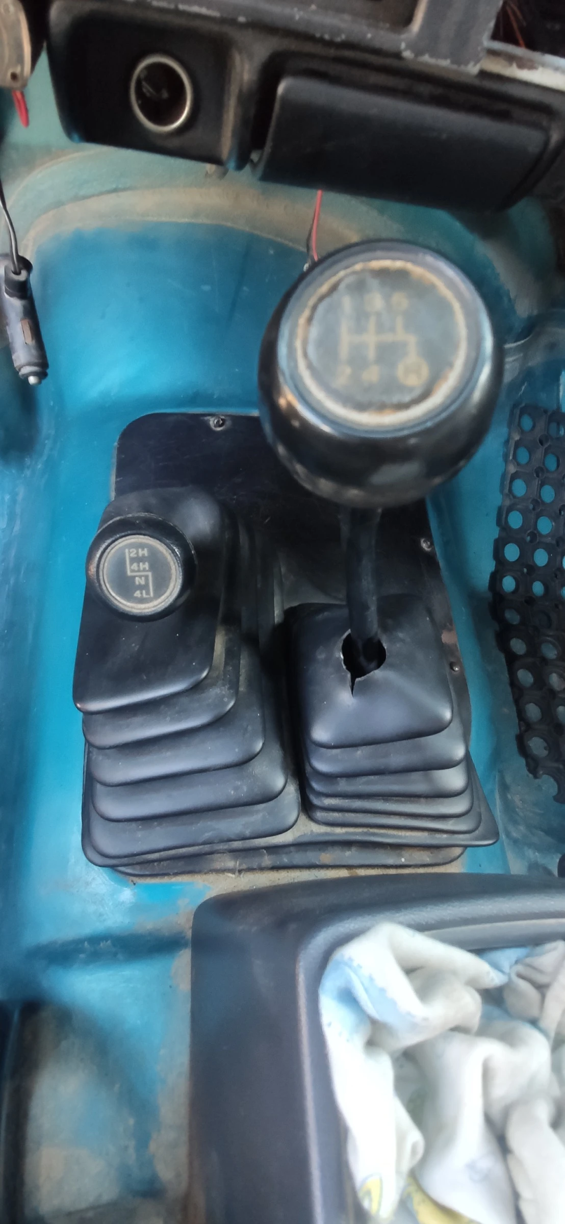 Jeep Wrangler  SE 4.0L 5-Speed | Mobile.bg   14