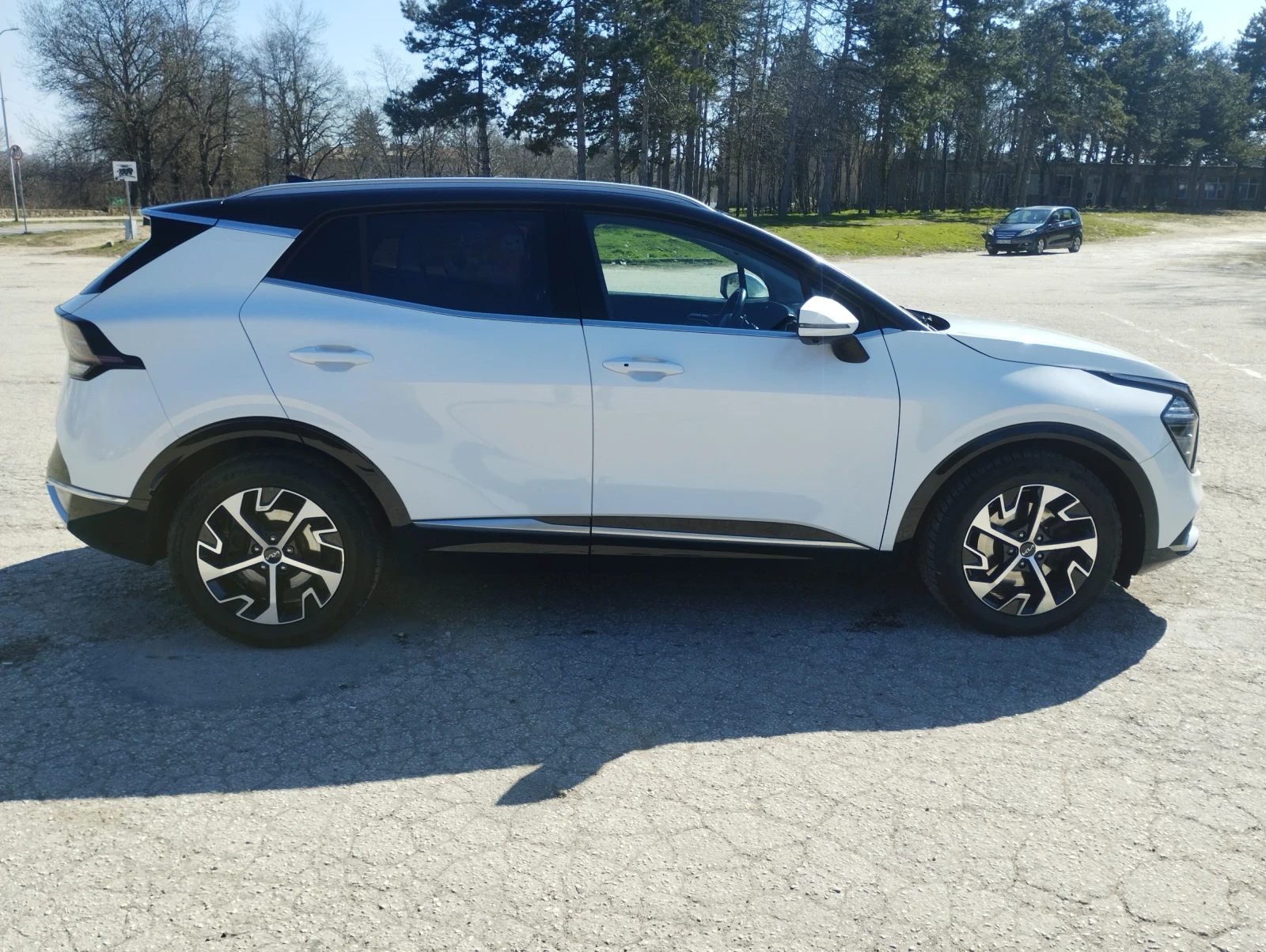 Kia Sportage АВТОМАТИК LED+ 360, снимка 8 - Автомобили и джипове - 52920344