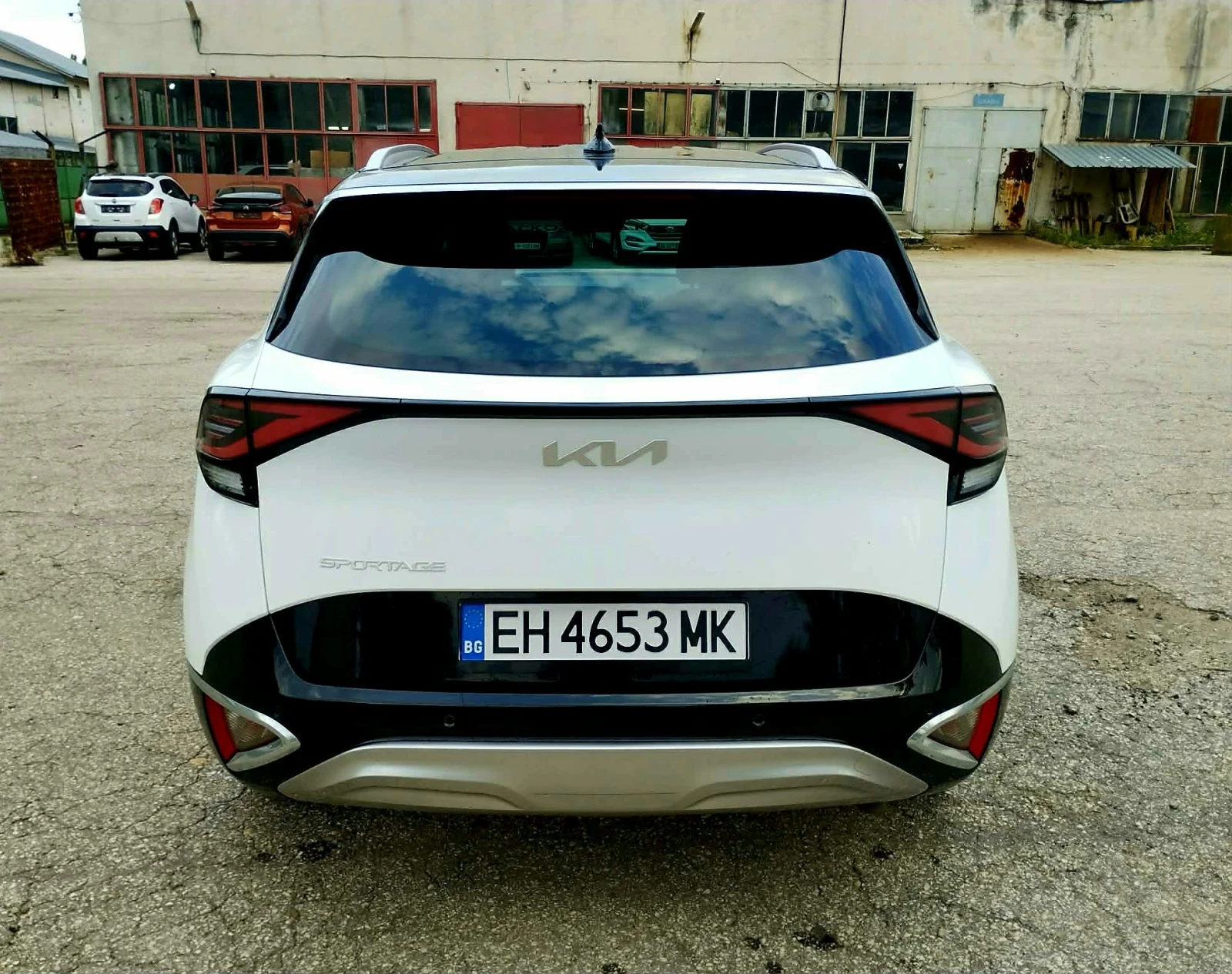 Kia Sportage, снимка 6 - Автомобили и джипове - 52920344