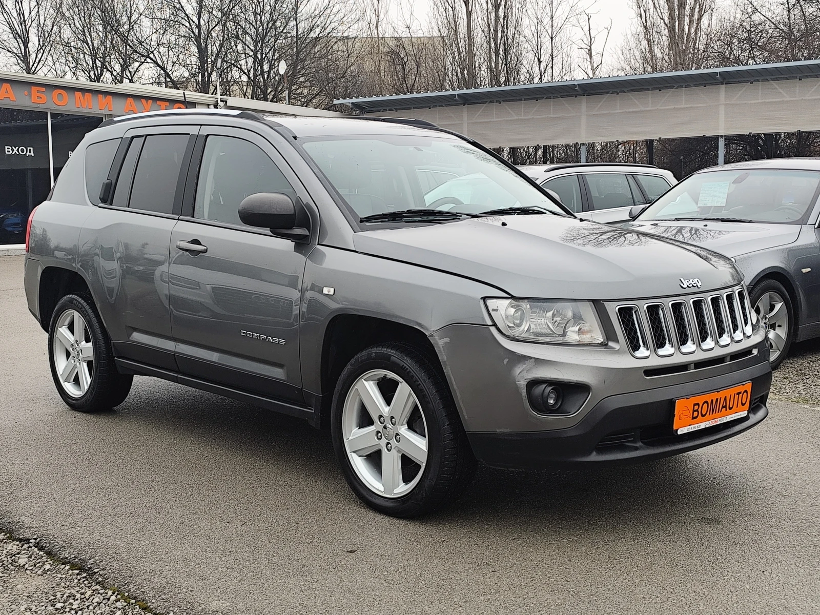 Jeep Compass 2.2CRD* 4X4* КОЖА* EURO5A* KLIMATRONIK*  - изображение 3