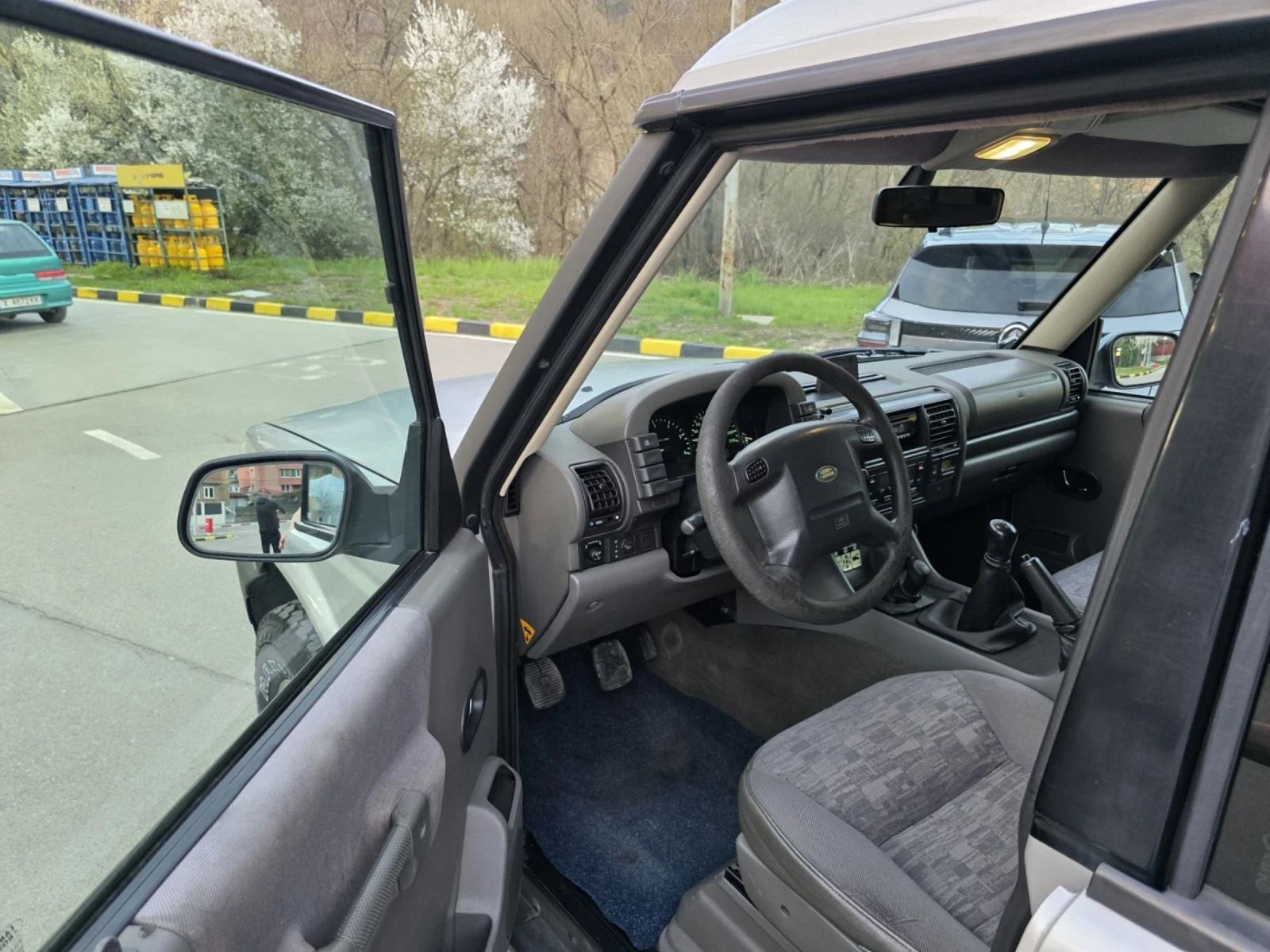 Land Rover Discovery 2.5 td5, снимка 13 - Автомобили и джипове - 54380342