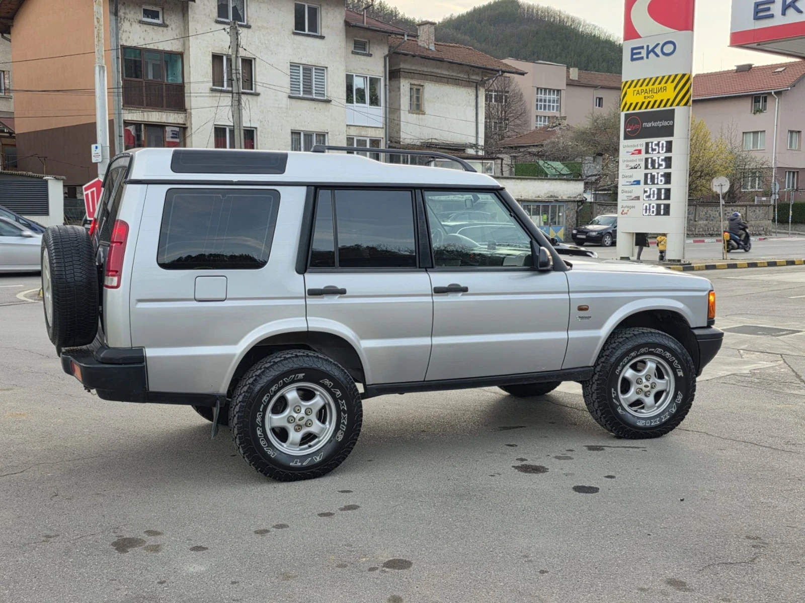 Land Rover Discovery 2.5 td5, снимка 4 - Автомобили и джипове - 54380342