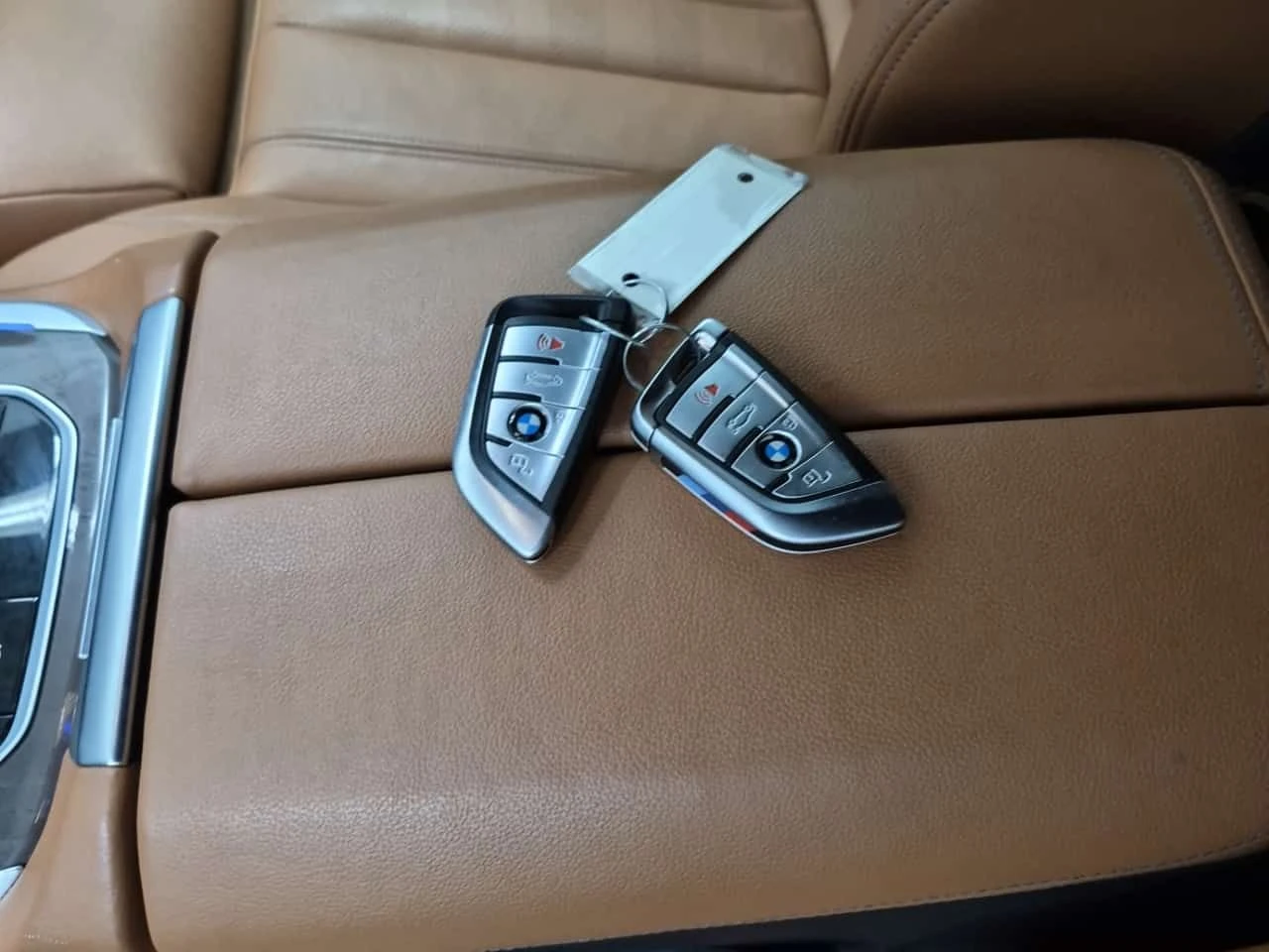BMW X5 * xDrive40i * ПОДГРЕВИ * ПАНО * 2 КЛЮЧА * CARFAX *, снимка 8 - Автомобили и джипове - 54794253