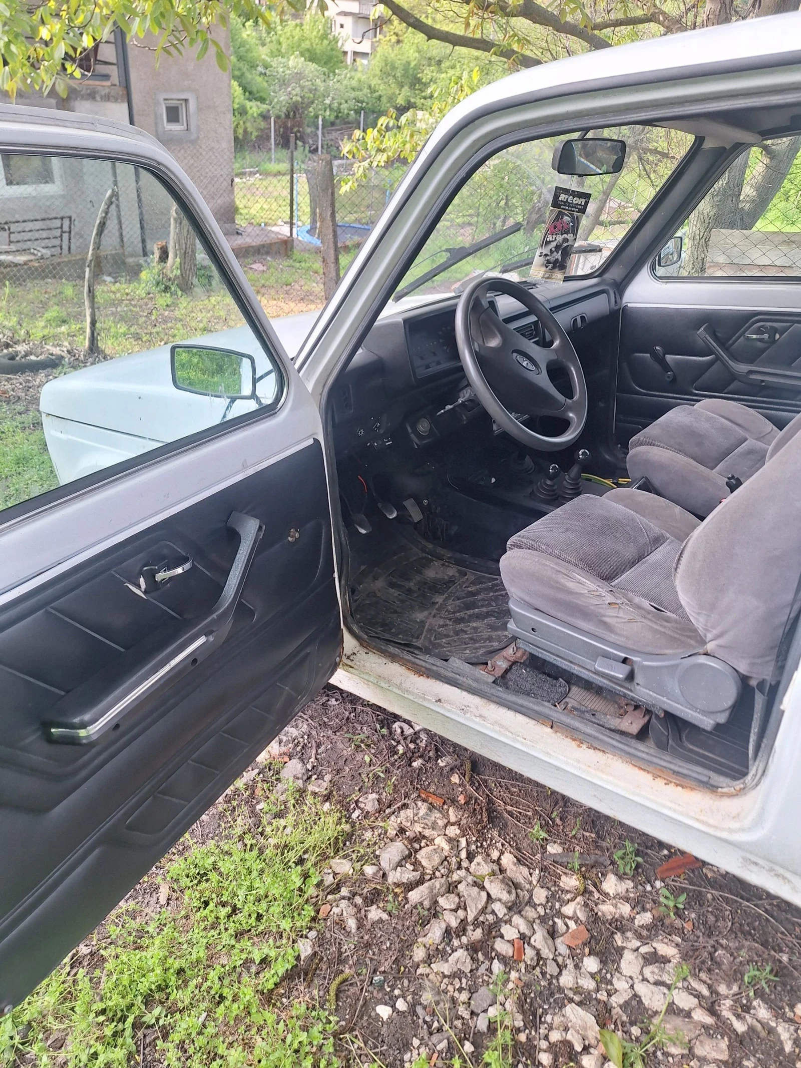 Lada Niva 1.7i, снимка 6 - Автомобили и джипове - 55078353