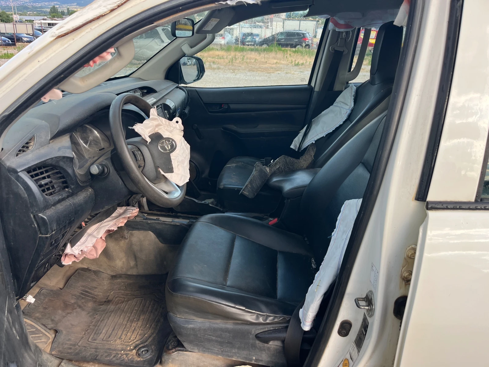 Toyota Hilux 2.4 2 ���� | Mobile.bg � ����������� 9