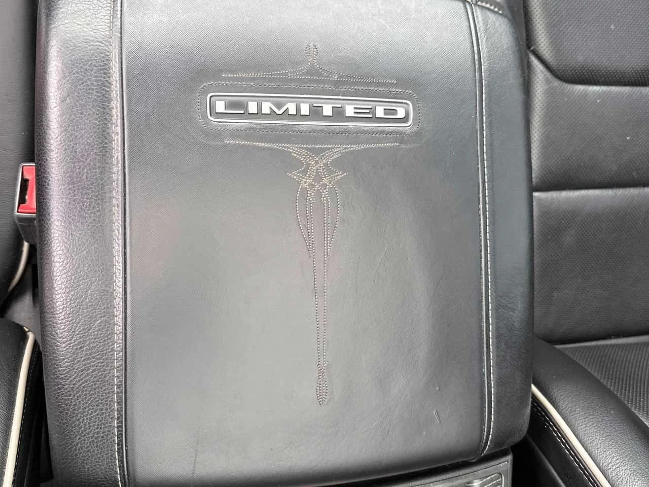 Dodge RAM 1500 * Limited * АВТОКРЕДИТ БЕЗ ПЪРВОНАЧАЛНА ВНОСКА* , снимка 12 - Автомобили и джипове - 55680997