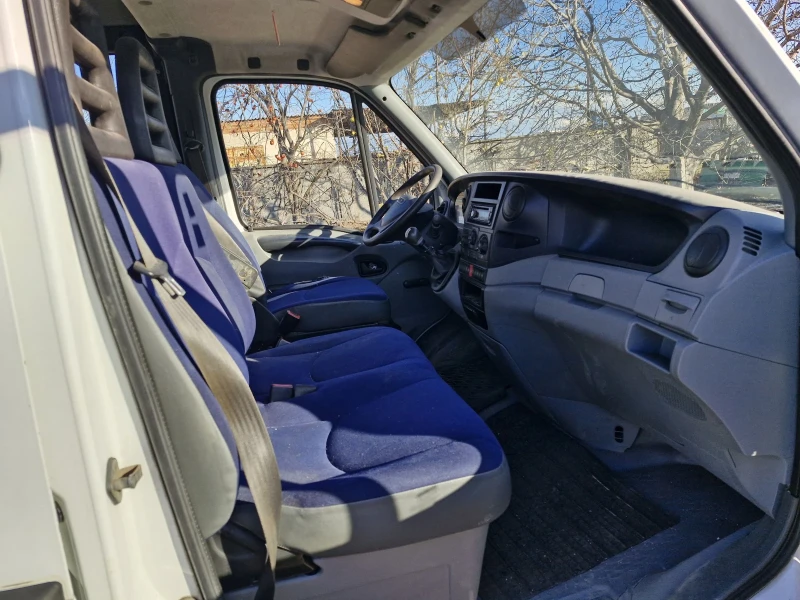Iveco 35S18 3.0D 177 к.с. Maxi База Климатик 5+ 1, снимка 12 - Бусове и автобуси - 52920389