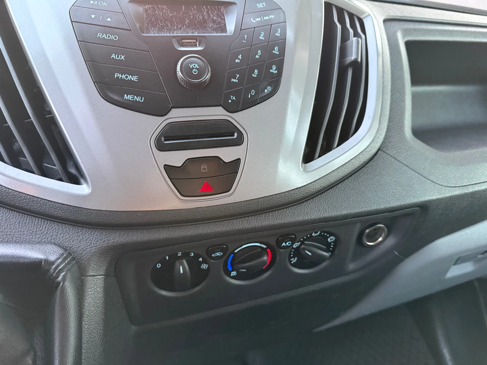 Ford Transit 2.2 TDCI 7 МЕСТА - изображение 10