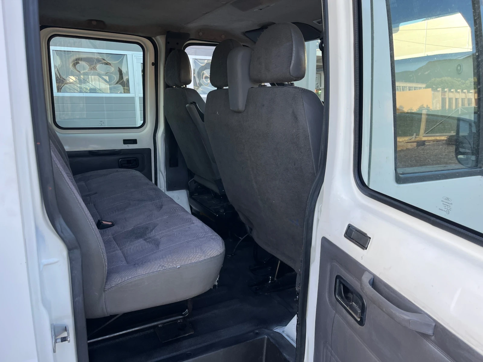 Ford Transit 2.4TDCI 175хил км, снимка 10 - Бусове и автобуси - 54936500
