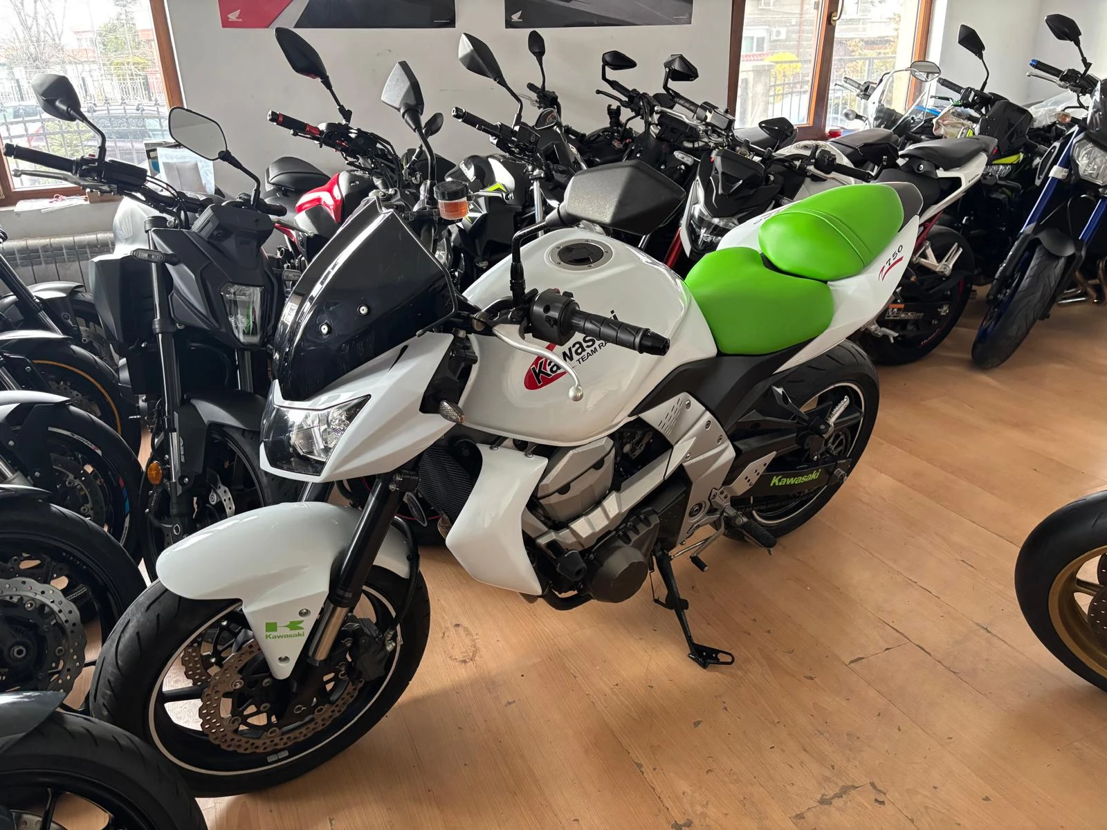 Kawasaki Z 750, снимка 2 - Мотоциклети и мототехника - 53627109