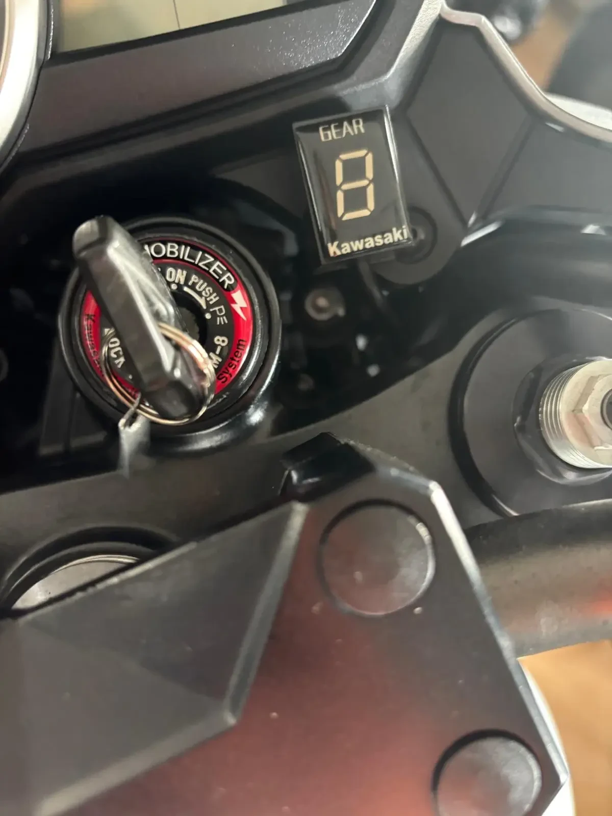 Kawasaki Z 750, снимка 16 - Мотоциклети и мототехника - 53627109