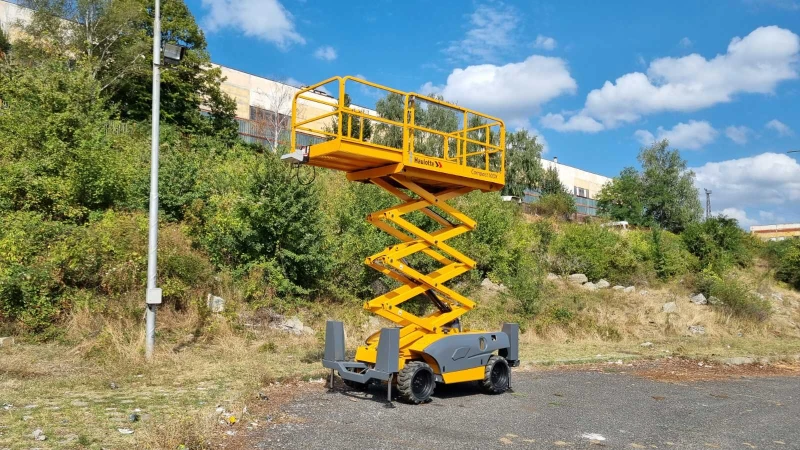 Автовишка Друга марка HAULOTTE COMPACT 10DX  4x4, снимка 6 - Индустриална техника - 49209332