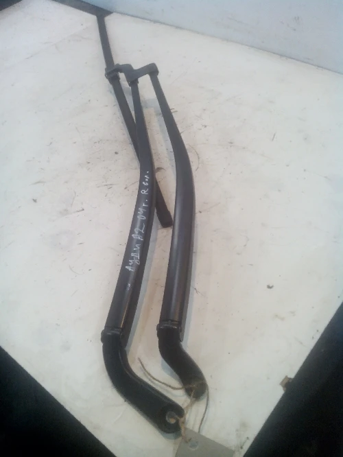 Рамо чистачка предно Ауди А2 1.6 Fsi