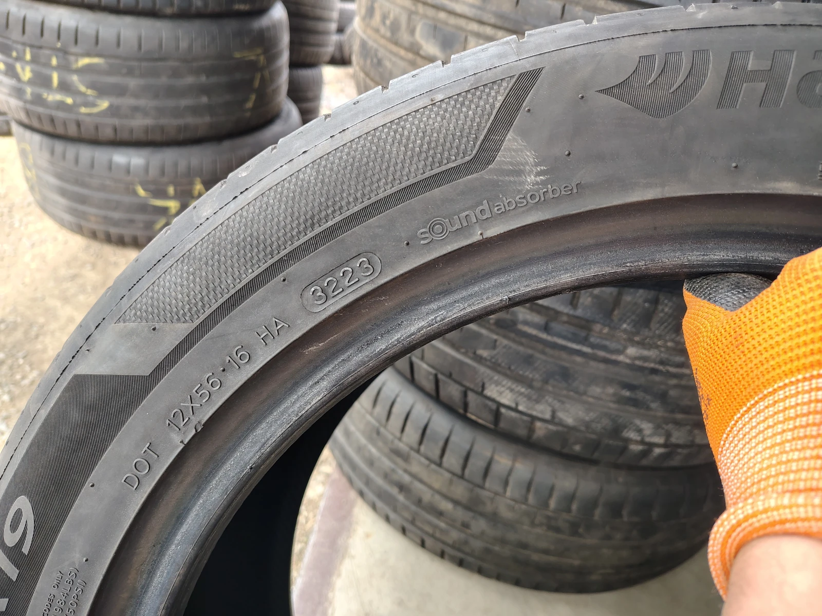 Гуми Летни 255/45R19, снимка 5 - Гуми и джанти - 55842298