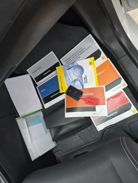 Renault Megane 1.6i NAVI , снимка 8