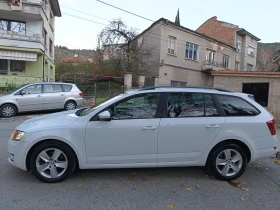 Skoda Octavia 1.6 КАТО НОВА , снимка 7
