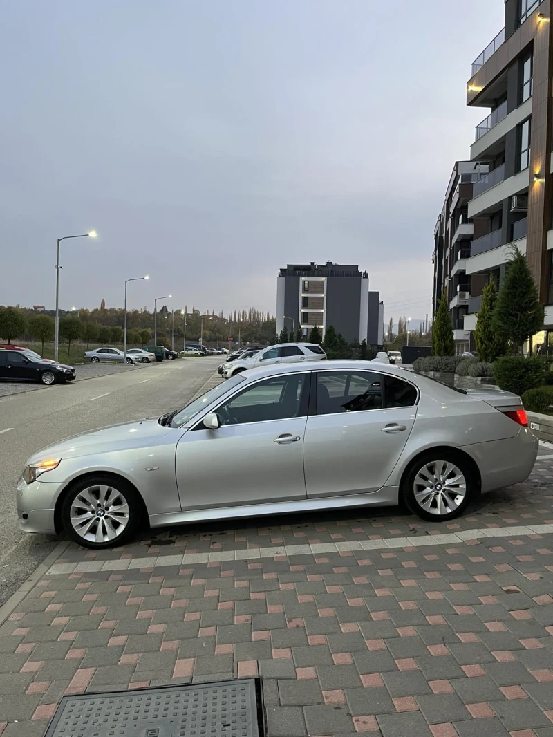 BMW 520, снимка 4 - Автомобили и джипове - 47765540