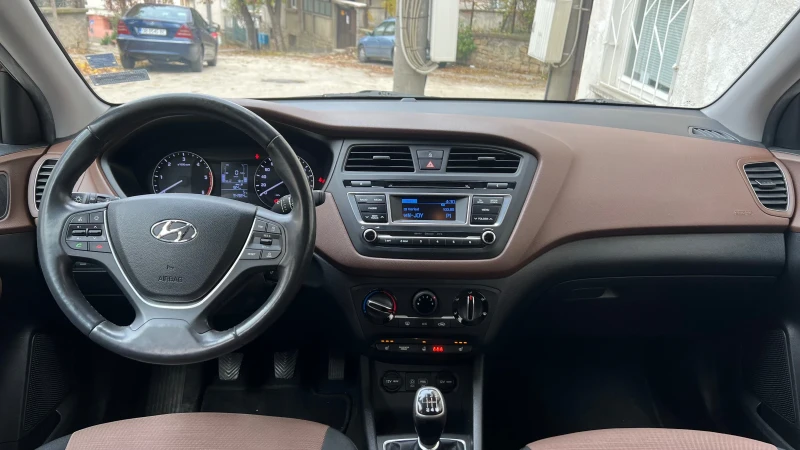 Hyundai I20, снимка 8 - Автомобили и джипове - 48014727