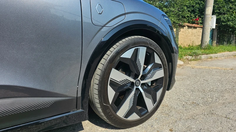 Renault Megane E-Tech Techno / Optimum Charge, снимка 8 - Автомобили и джипове - 48199200