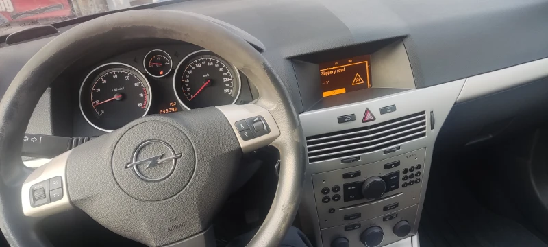 Opel Astra, снимка 9 - Автомобили и джипове - 48443424