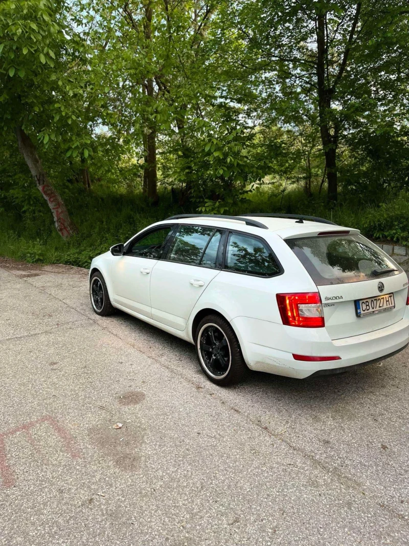 Skoda Octavia, снимка 2 - Автомобили и джипове - 48803678