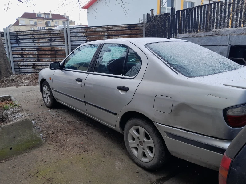 Nissan Primera, снимка 1 - Автомобили и джипове - 49110826