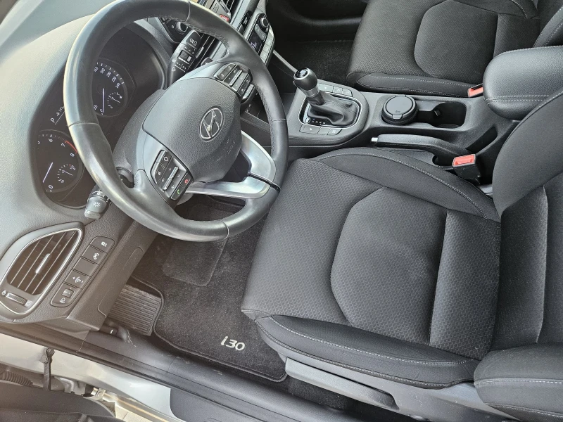 Hyundai I30 1.4i AUTOMATIC swiss edition , снимка 8 - Автомобили и джипове - 49383213