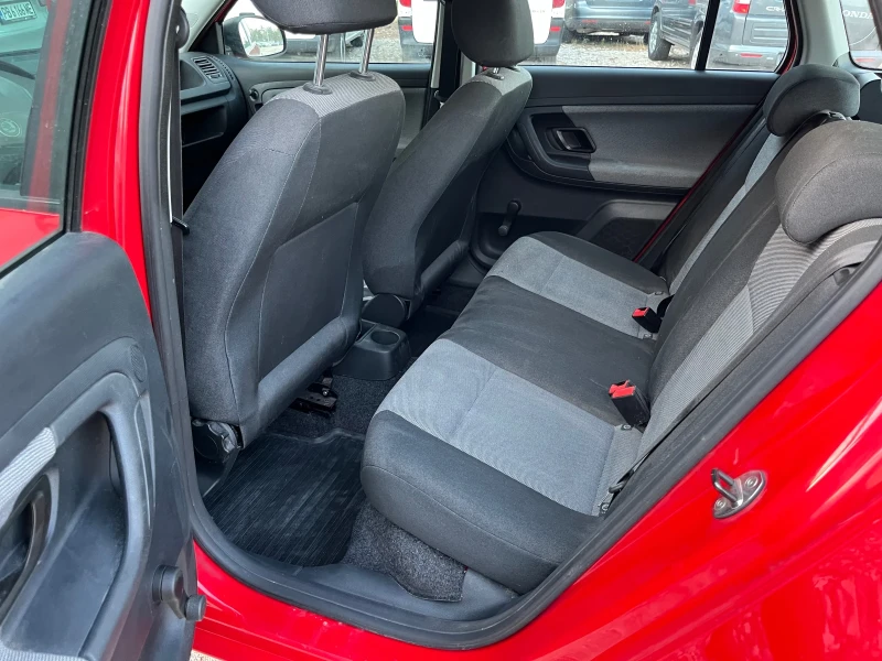 Skoda Fabia TDI, снимка 8 - Автомобили и джипове - 51283562