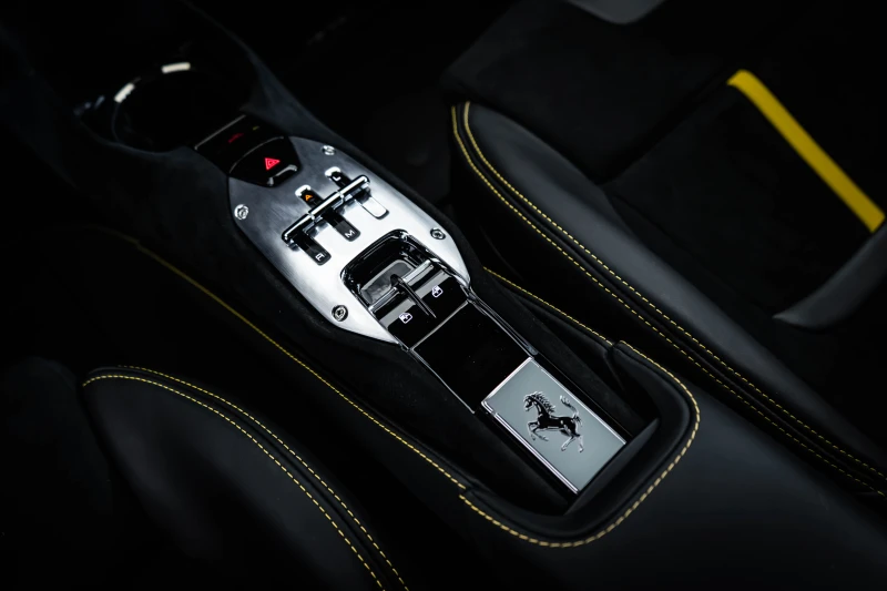 Ferrari SF 90 Stradale* Giallo, снимка 9 - Автомобили и джипове - 51983202