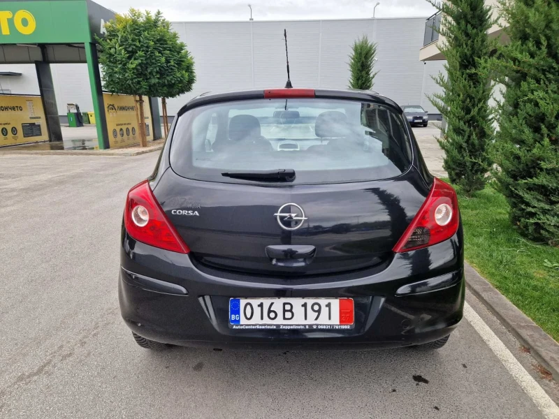 Opel Corsa 1.2 бензин , снимка 3 - Автомобили и джипове - 51991146