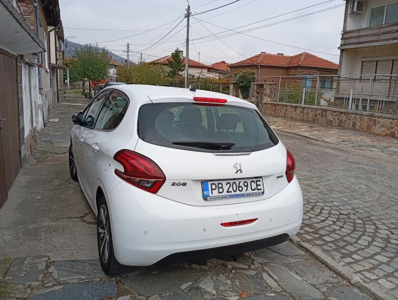 Peugeot 208, снимка 4 - Автомобили и джипове - 52158397
