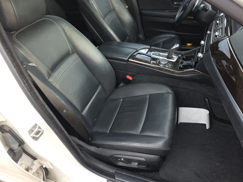 BMW 535 2016 BMW 5 Series Sedan 535i M SPORT LINE, снимка 12 - Автомобили и джипове - 53023682