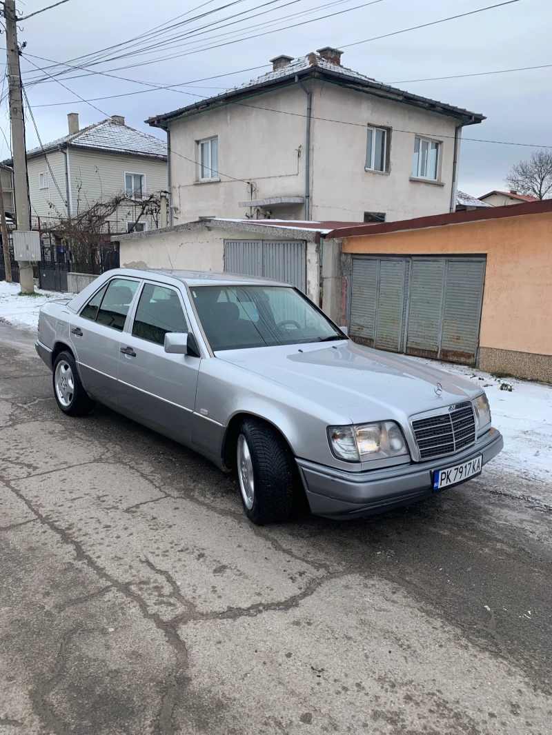 Mercedes-Benz 124 E200 gaz klima, снимка 2 - Автомобили и джипове - 53089655
