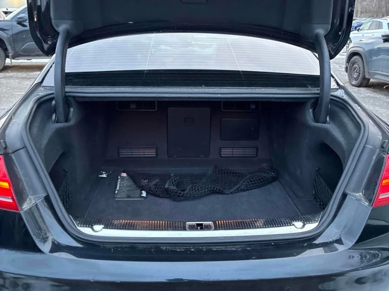 Audi A8 Premium  CARFAX, снимка 13 - Автомобили и джипове - 53095825
