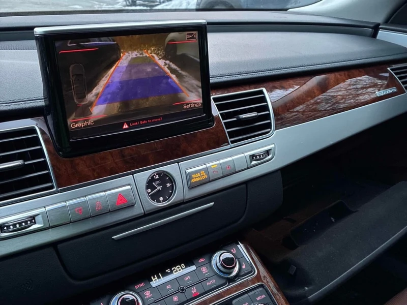 Audi A8 Premium  CARFAX, снимка 16 - Автомобили и джипове - 53095825