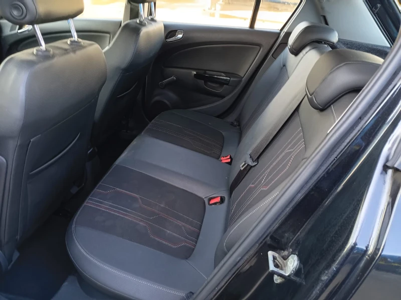 Opel Corsa 1.3 CDTI кожа нави, снимка 11 - Автомобили и джипове - 53132599