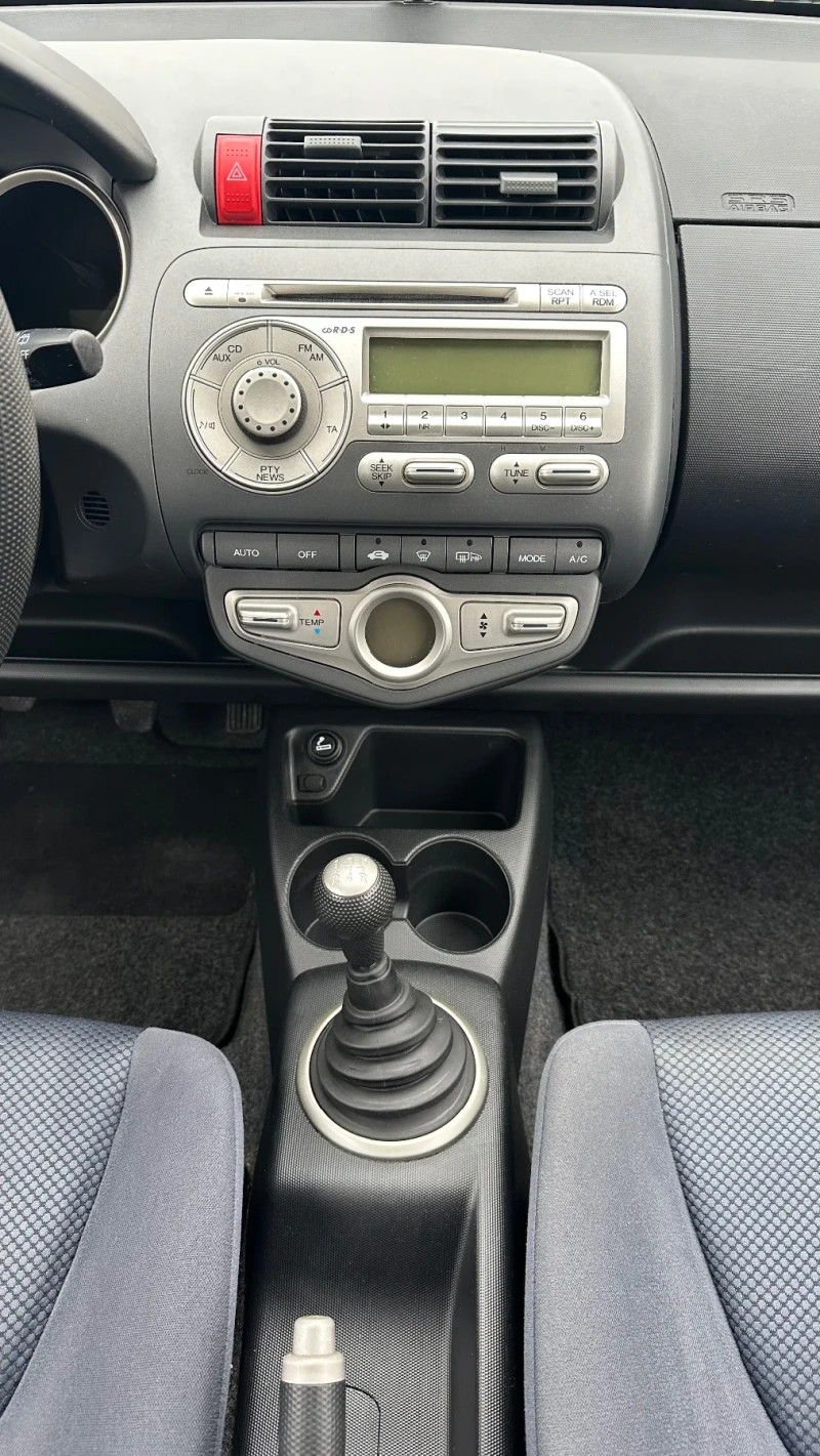 Honda Jazz 1.4i , снимка 10 - Автомобили и джипове - 53297481
