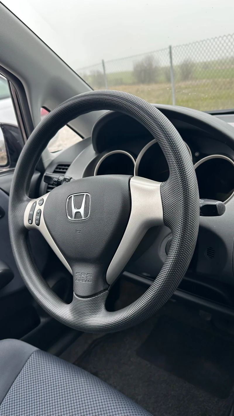 Honda Jazz 1.4i , снимка 11 - Автомобили и джипове - 53297481