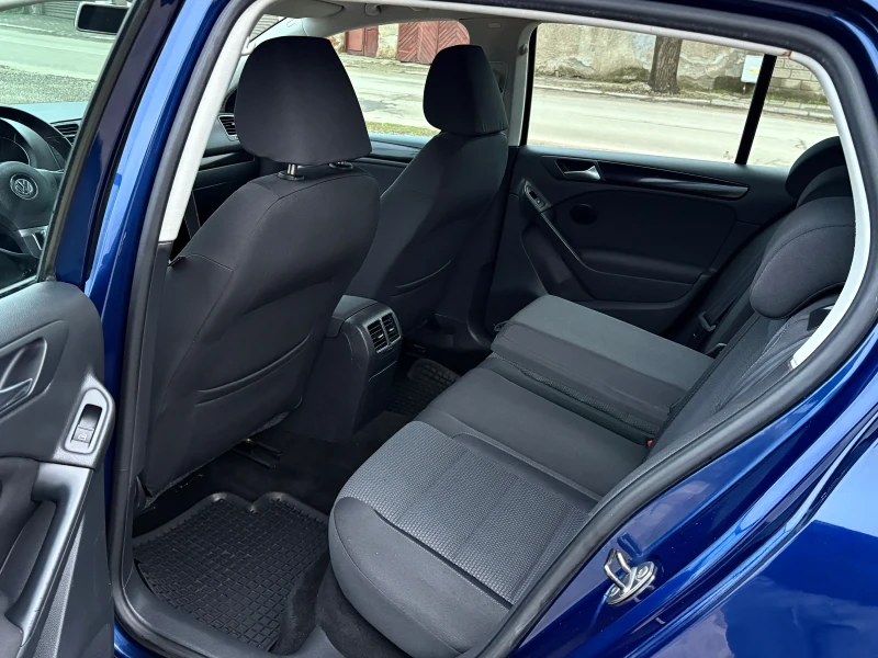 VW Golf 1.6i 102к.с.* Автоматик* 159 000км* , снимка 9 - Автомобили и джипове - 53447196