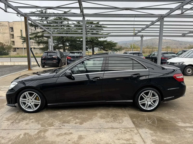 Mercedes-Benz E 350 AMG/231HP/КОЖА/ШИБИДАХ/РЕГИСТРИРАН, снимка 2 - Автомобили и джипове - 53540382