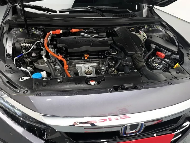 Honda Accord 10Th Generation 2.0 Hybrid Touring, снимка 6 - Автомобили и джипове - 55951329